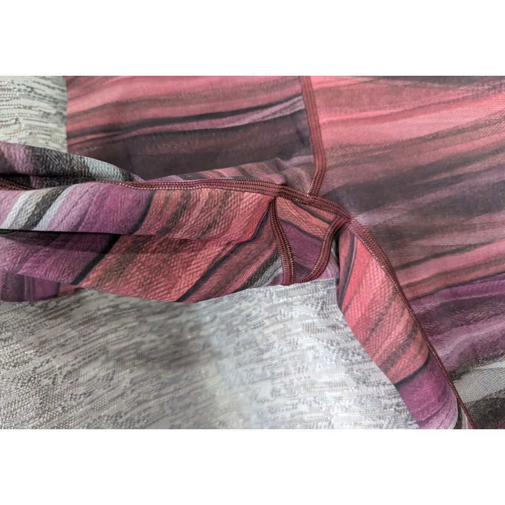 lululemon leggings 6 Multi Color Striped Inside Pocket - Picture 6 of 15
